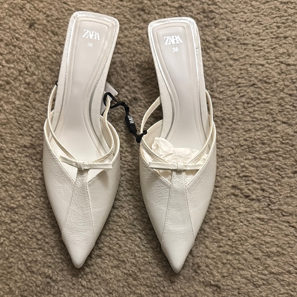 Zara Women's White Pointed-Toe Mules